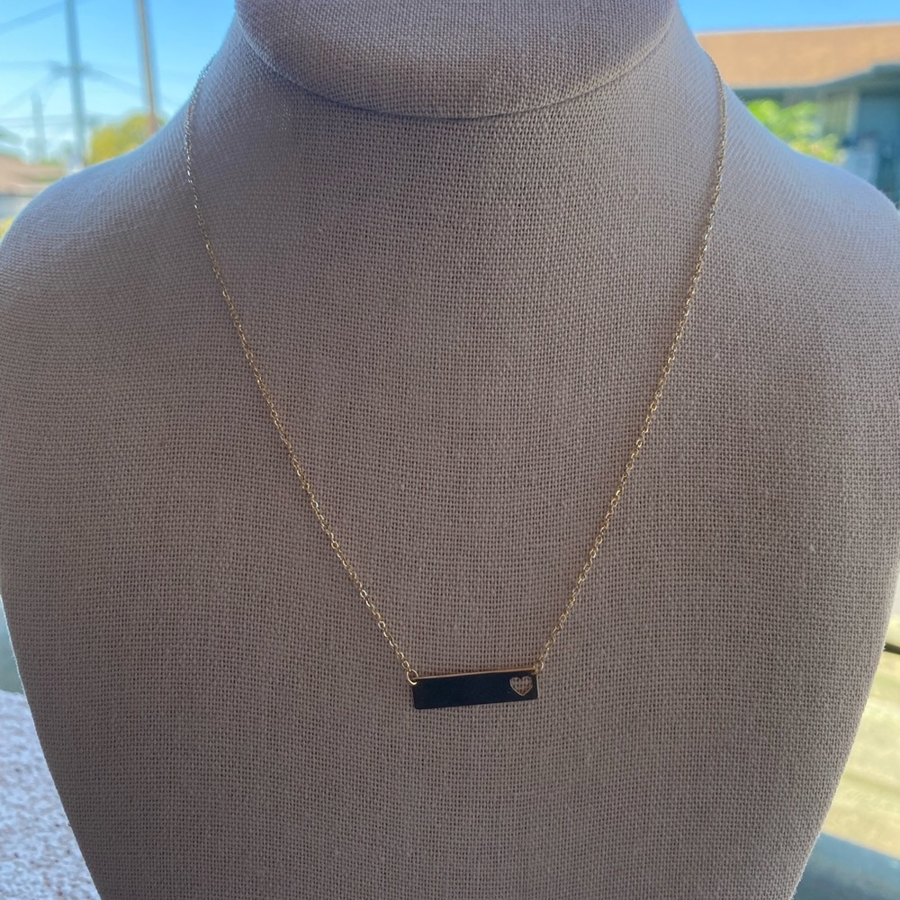 10kt yellow gold bar necklace